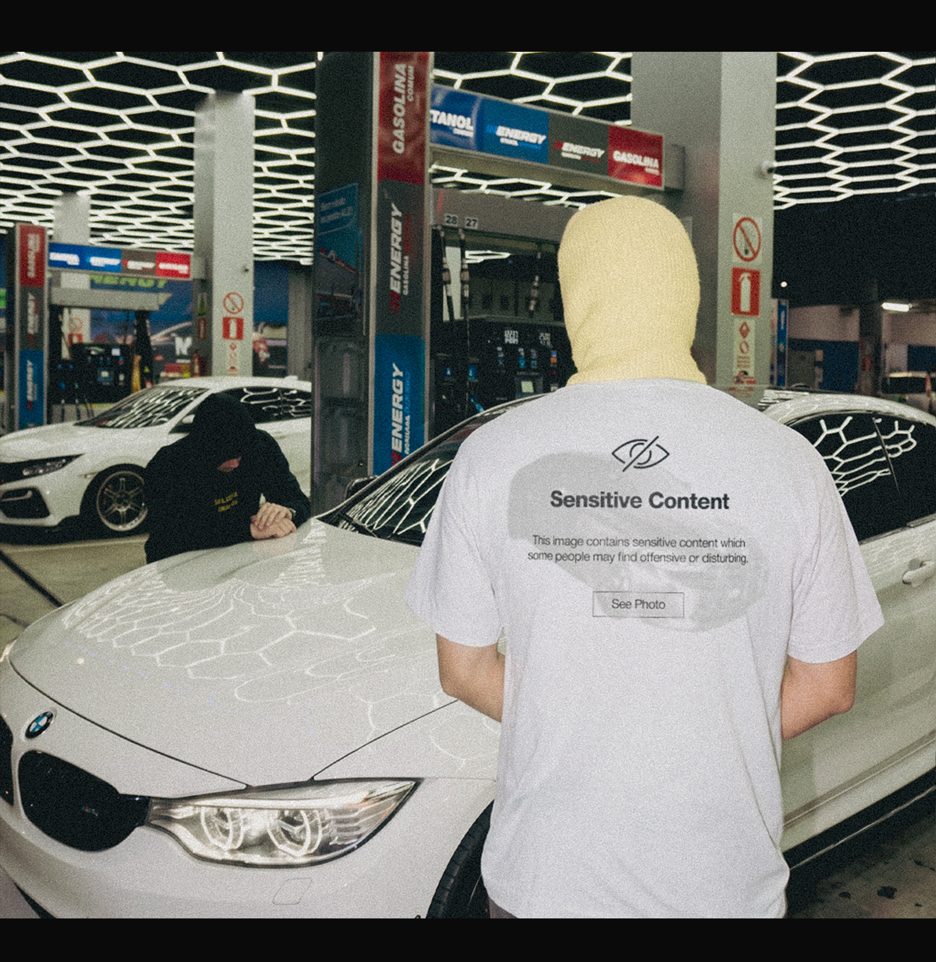Camiseta Sensitive Content